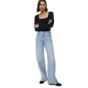 Levi's Ribcage Wide Leg High Rise Jean Far and Wide Light Blue size 28